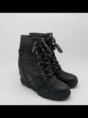 Sorel Lexie Wedge Women's Size 7 Black Lace Up Combat Bootie Waterproof Boots